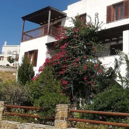 Athina 2 Апартаменты *