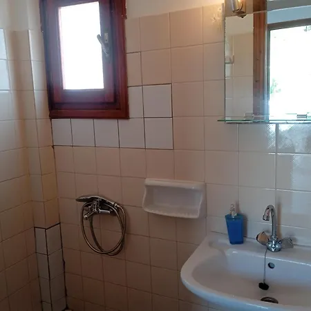 Apartment Athina 2 *